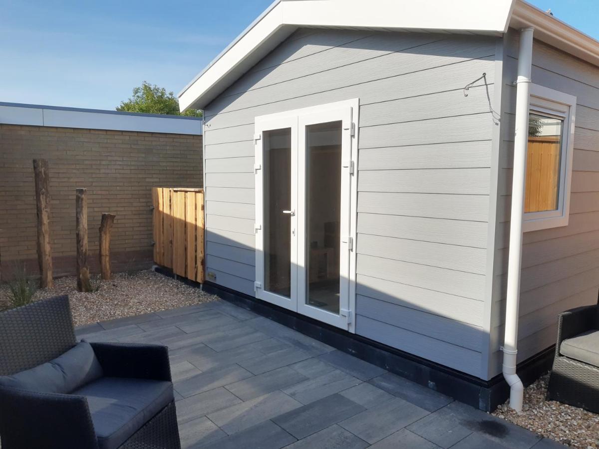 Vakantiechalet Huisje Onder De Toren أوستكابيلي المظهر الخارجي الصورة